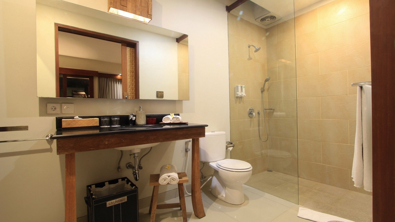 Photo of Bathroom in Sunset Road