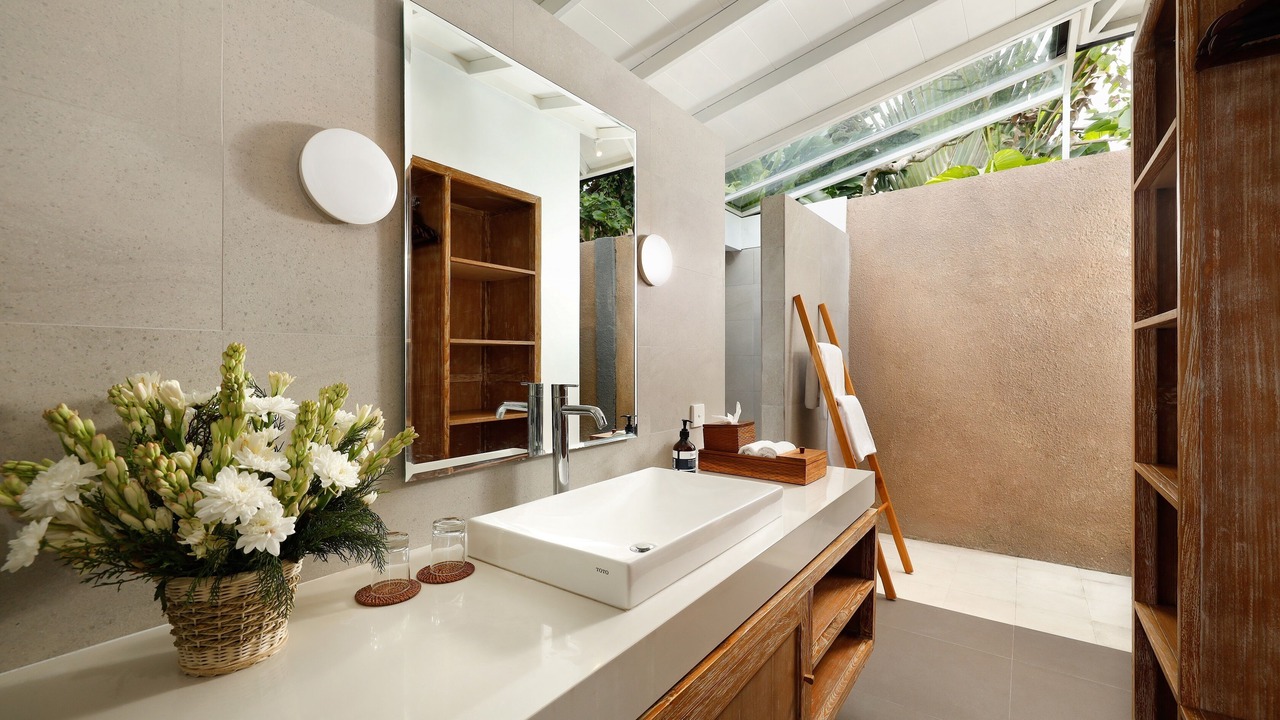 Photo of Bathroom in Sunset Road