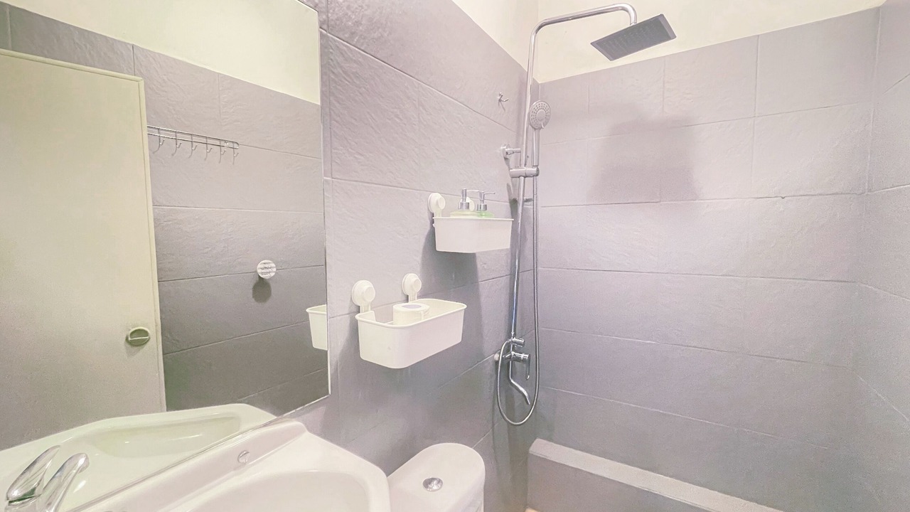 Photo of Bathroom in Sawangan