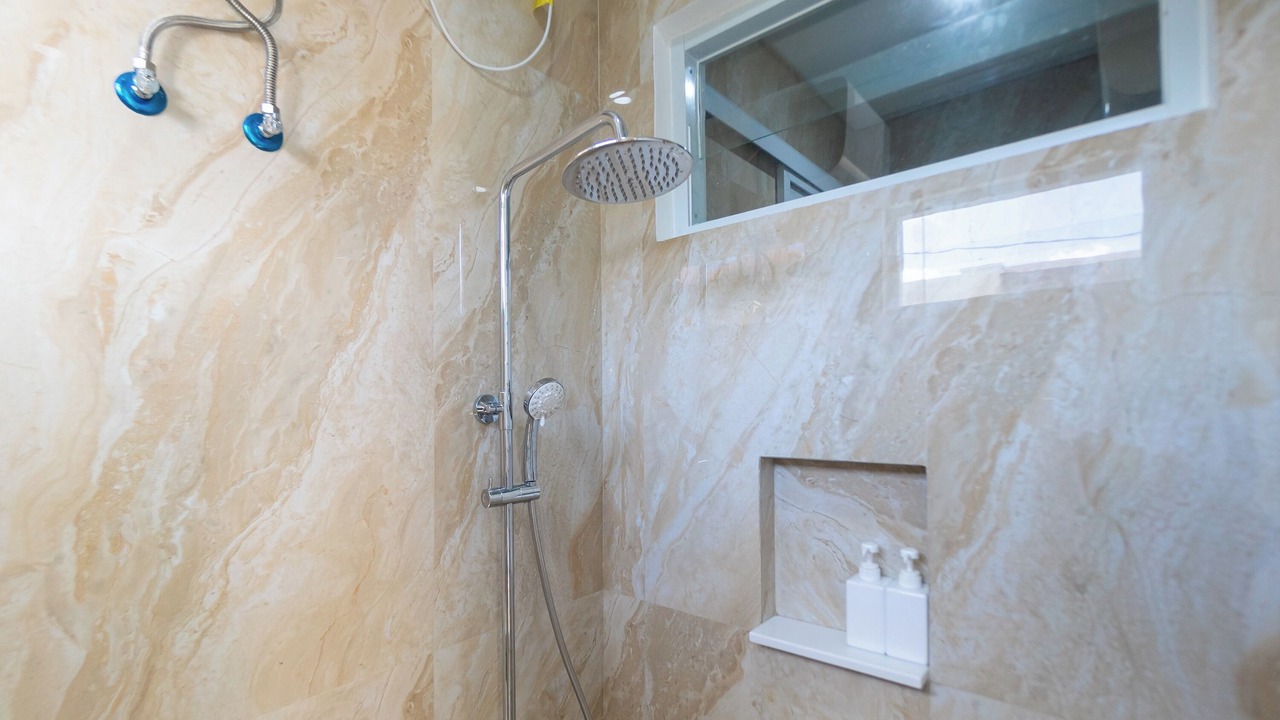 Photo of Bathroom in Sunset Road