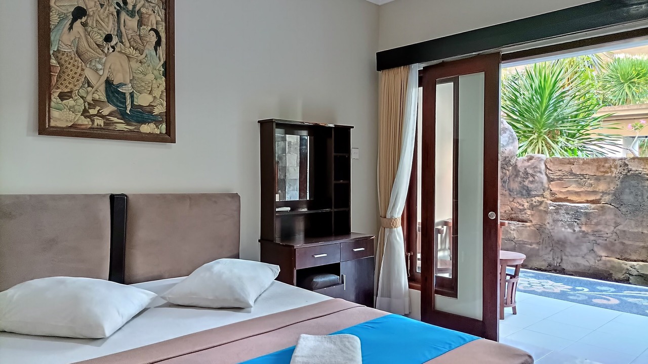 Photo of Bedroom in Kartika Plaza