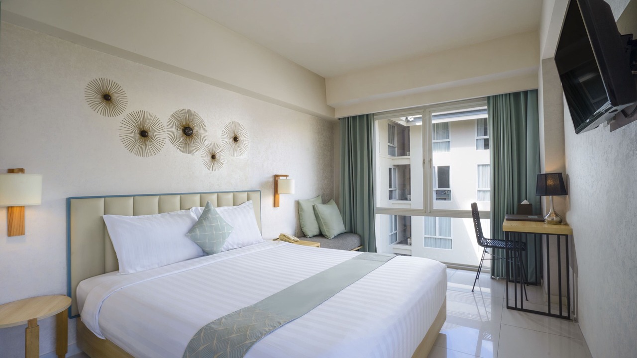 Photo of Bedroom in Kartika Plaza