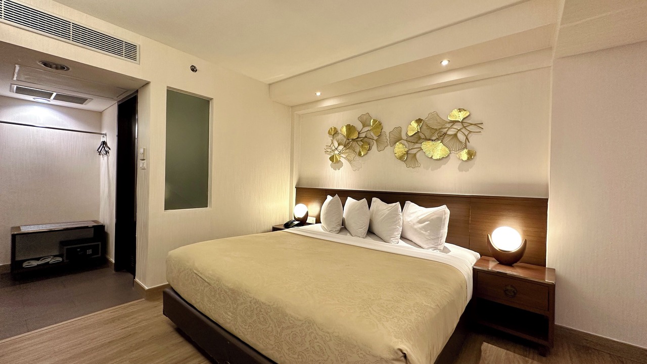 Photo of Bedroom in Sunset Road