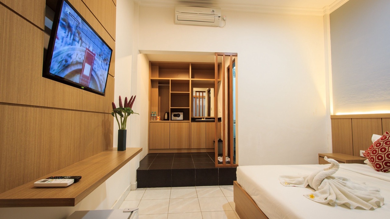 Photo of Bedroom in Kartika Plaza