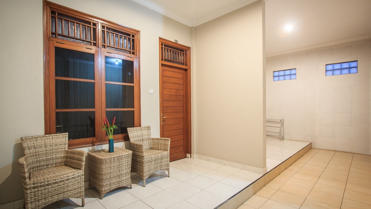 Photo of Bedroom in Kartika Plaza