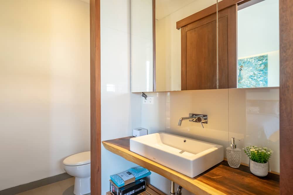 Photo of Bathroom in Siligita