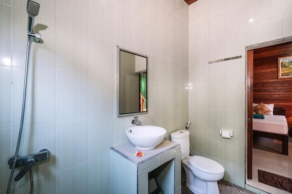 Photo of Bathroom in Jungut Batu