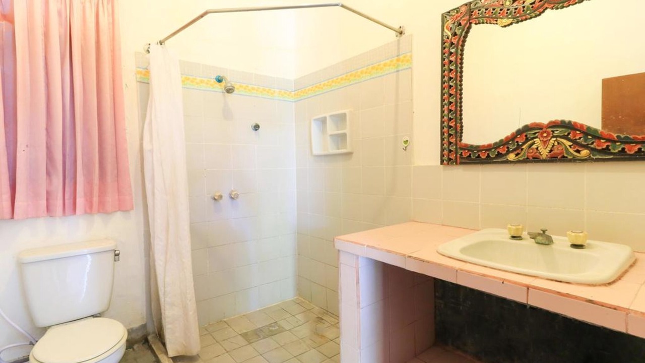 Photo of Bathroom in Kartika Plaza