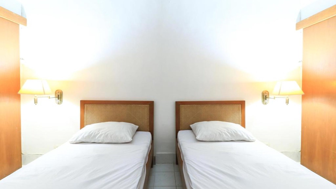 Photo of Bedroom in Kartika Plaza