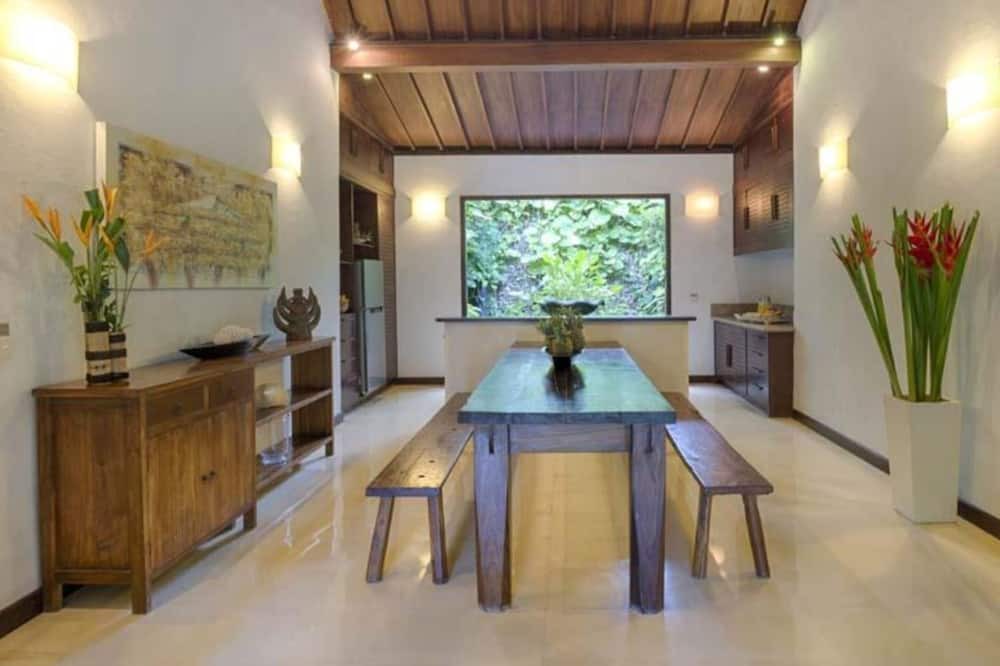 Photo of Livingroom in Nakula