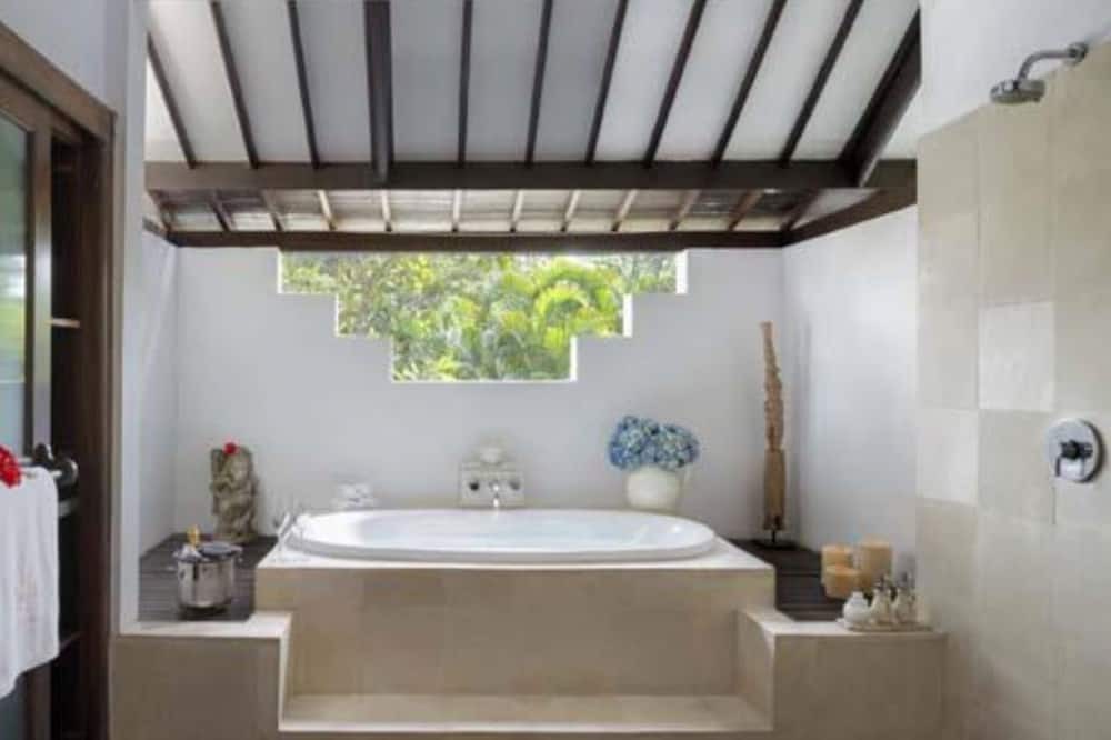 Photo of Bathroom in Nakula