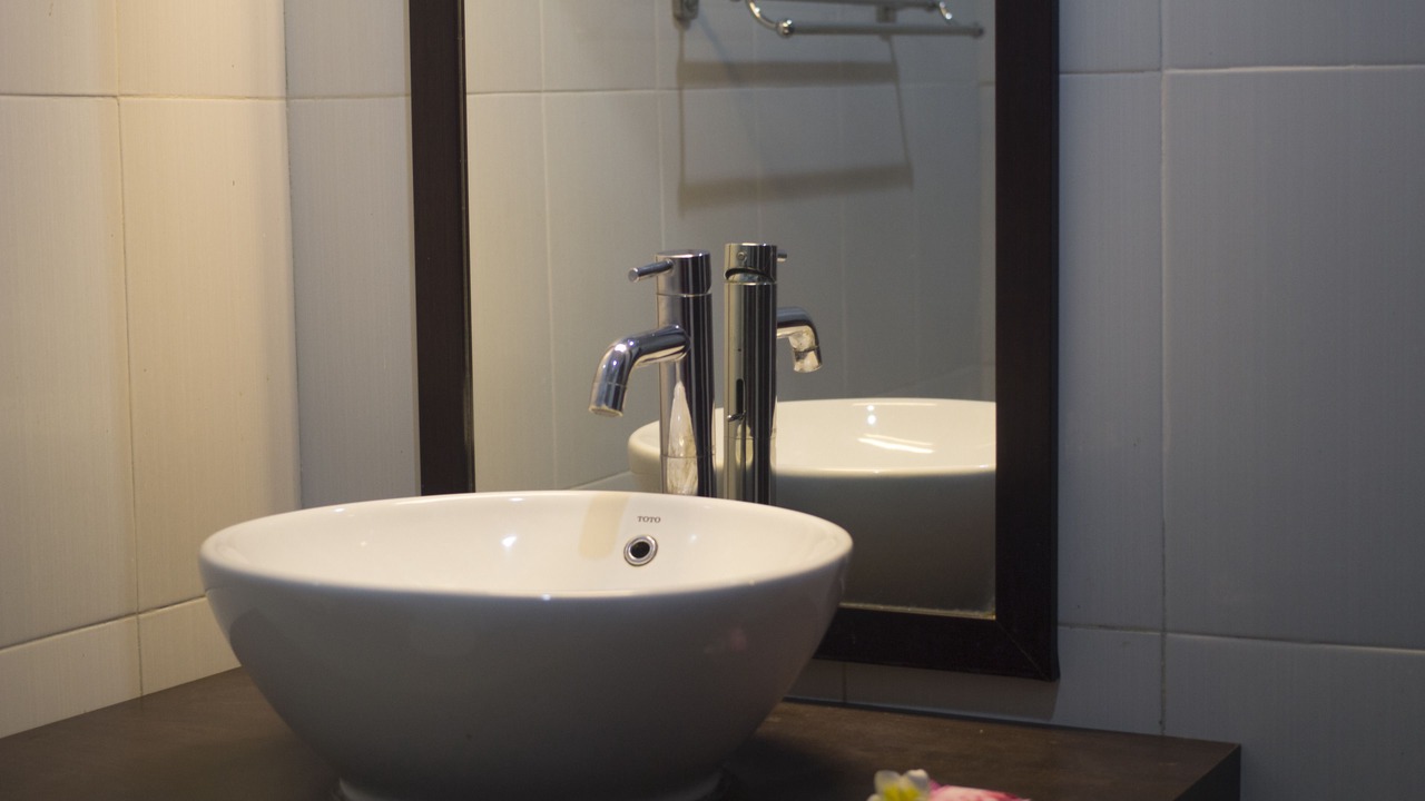 Photo of Bathroom in Kartika Plaza