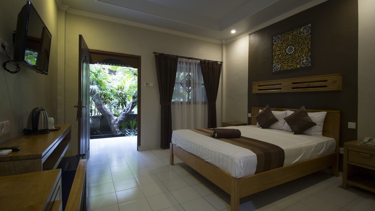 Photo of Bedroom in Kartika Plaza