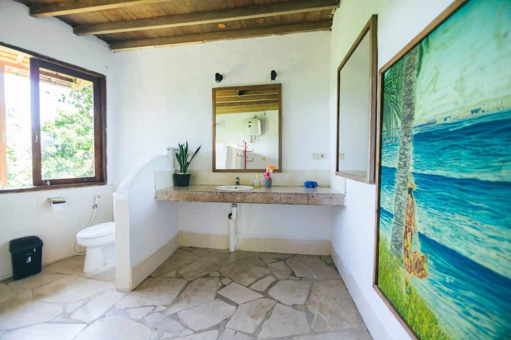 Photo of Bathroom in Pecatu