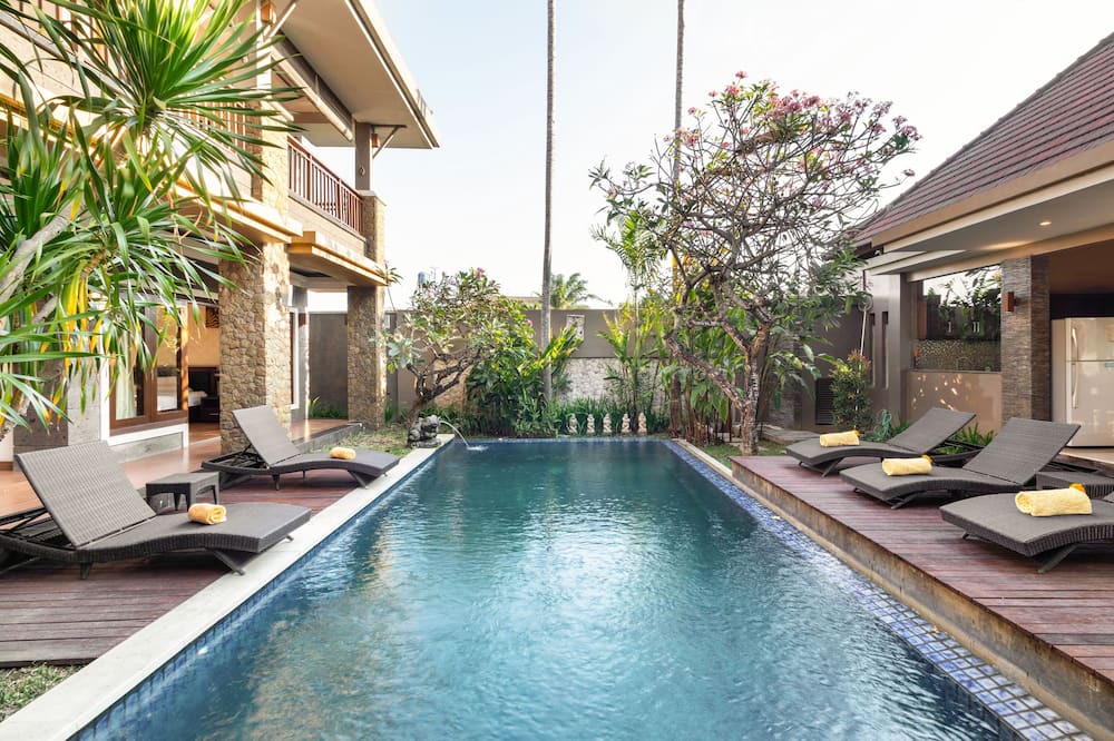 Photo of Outdoor in Sunset Road