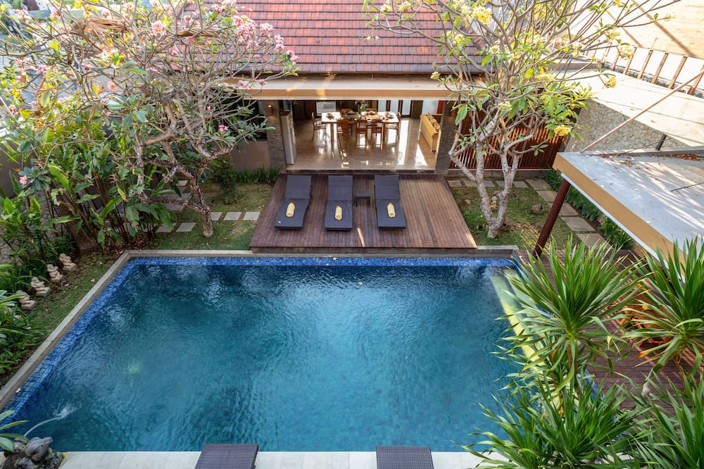 Photo of Outdoor in Sunset Road