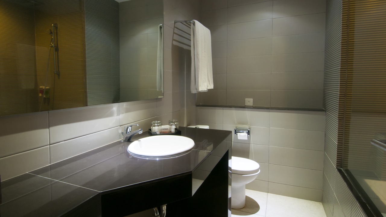 Photo of Bathroom in Sunset Road
