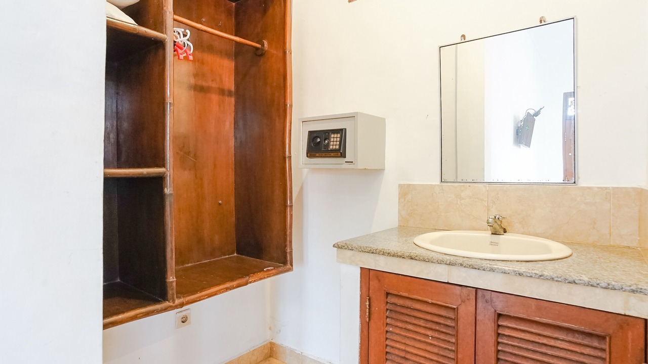 Photo of Bathroom in Sunset Road