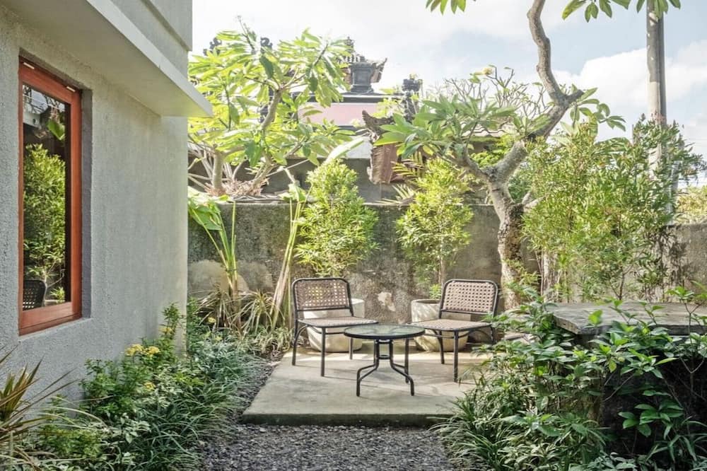 Photo of Patio Balcony in Babakan