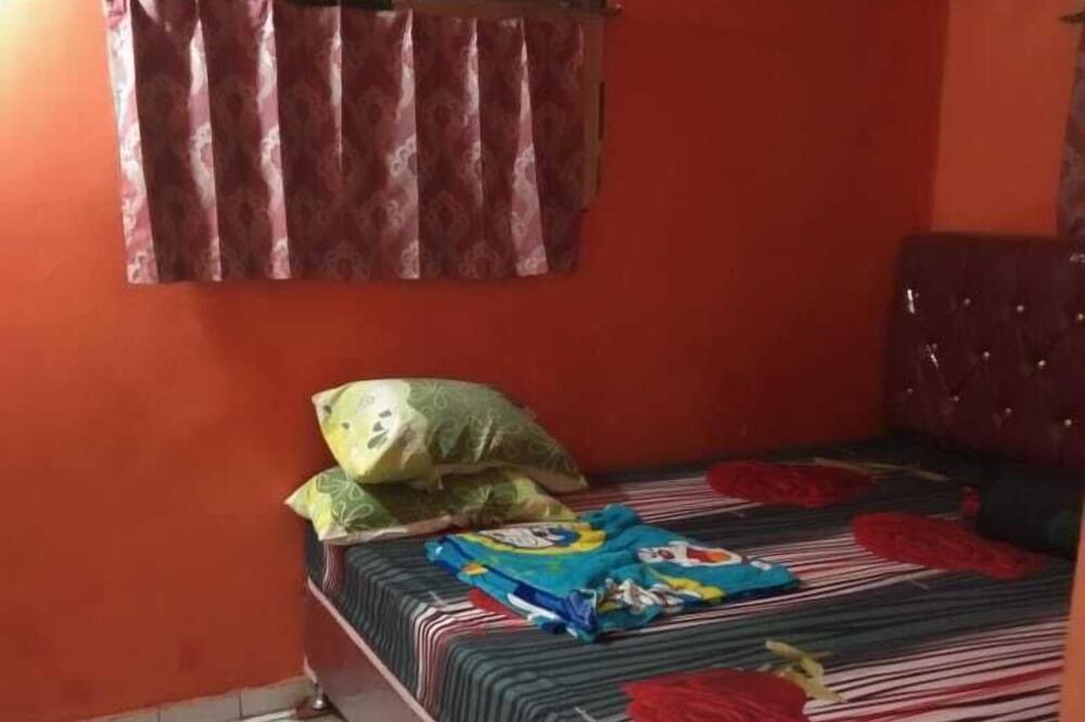 Photo of Bedroom in Pari