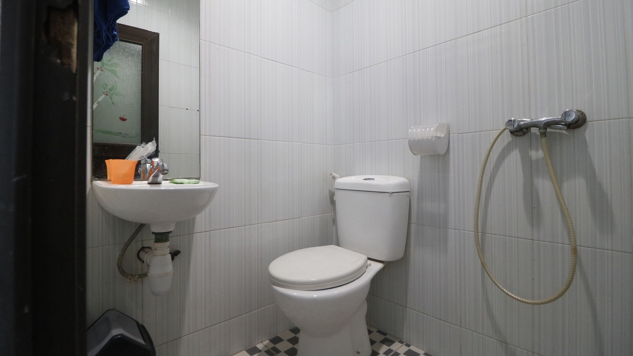 Photo of Bathroom in Tanjung Uncang