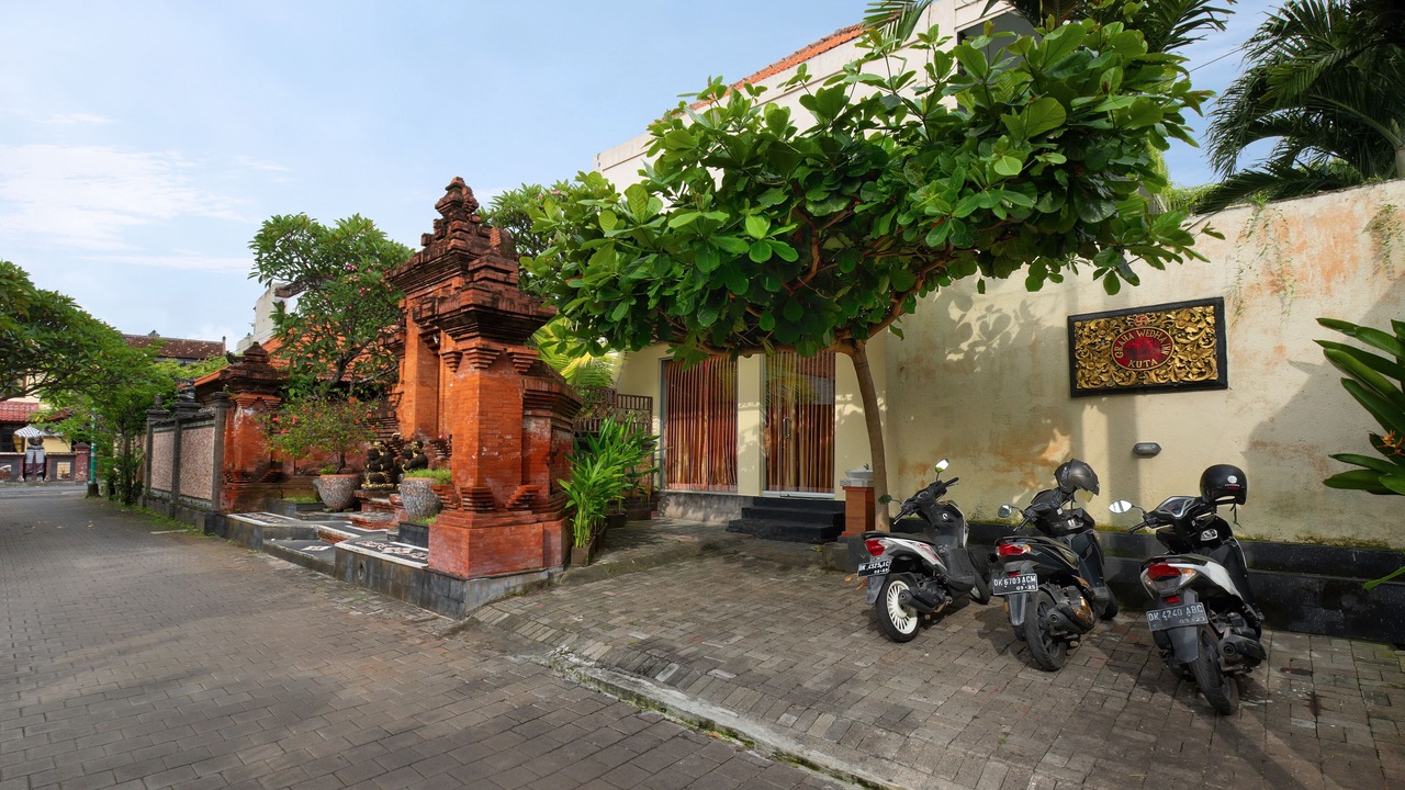 Photo of Outdoor in Kartika Plaza