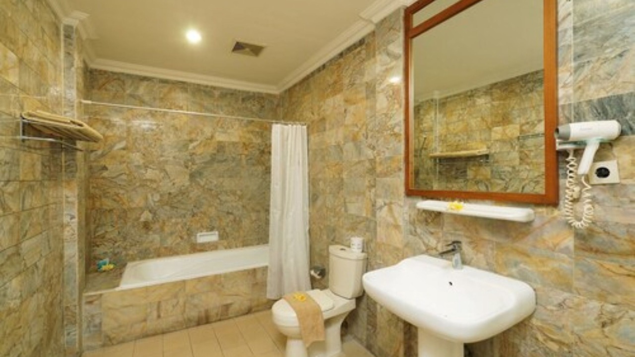 Photo of Bathroom in Dyanapura