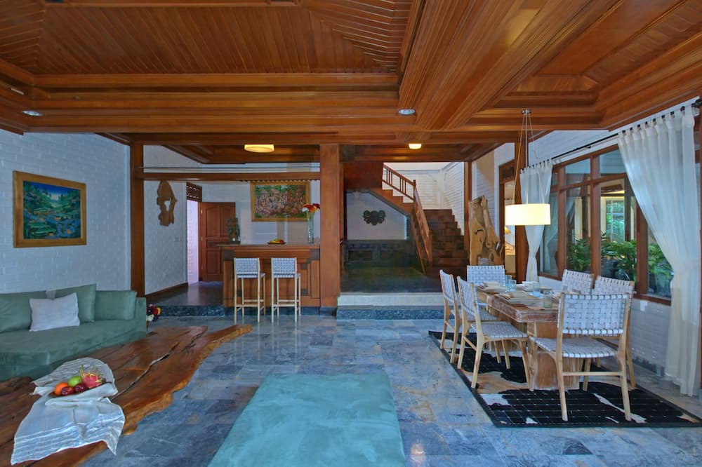 Photo of Livingroom in Legian City-Centre