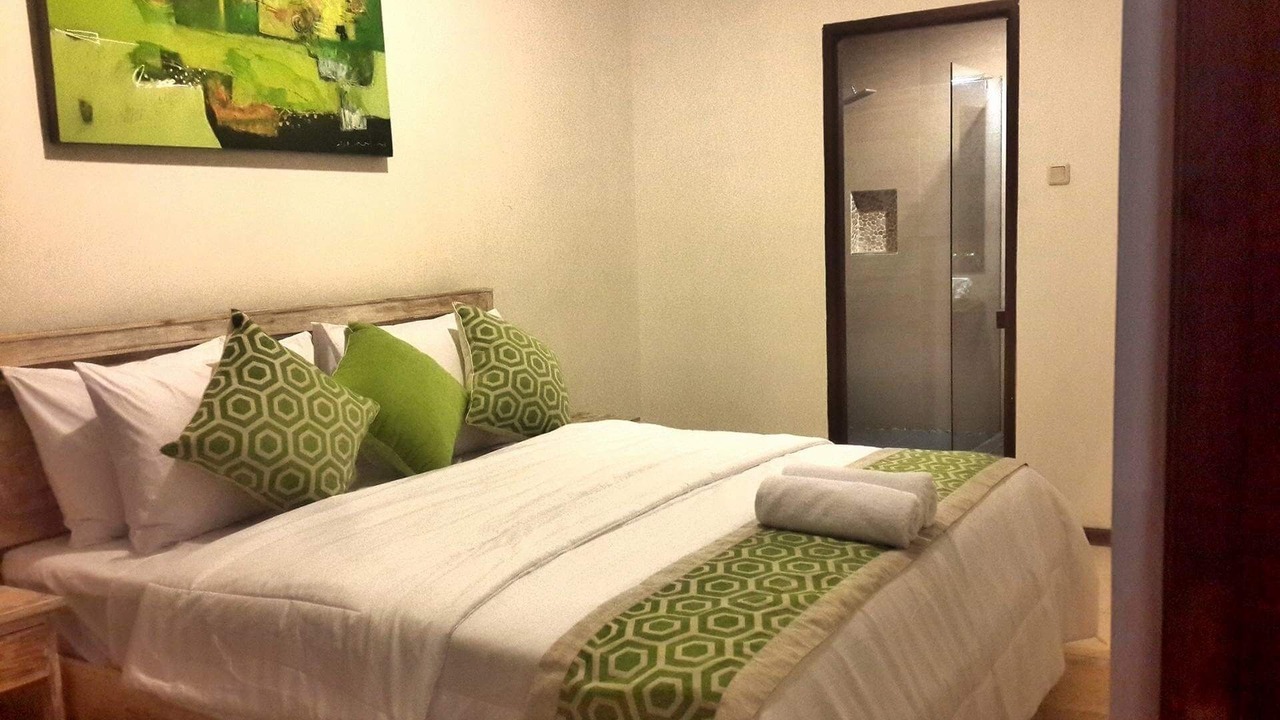 Photo of Bedroom in Kartika Plaza