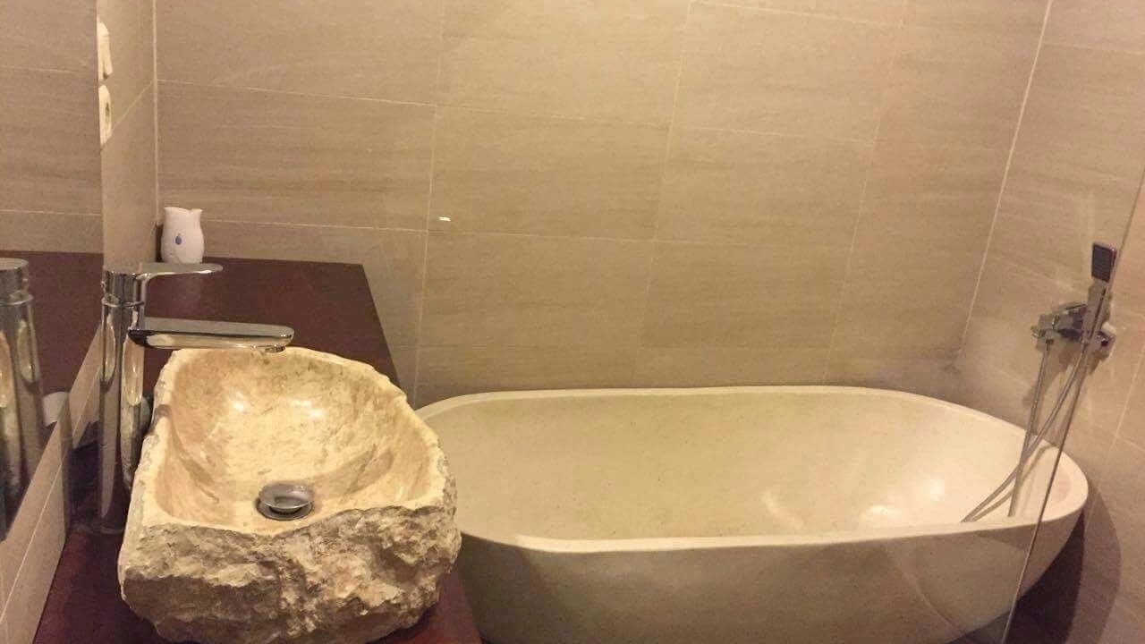 Photo of Bathroom in Kartika Plaza