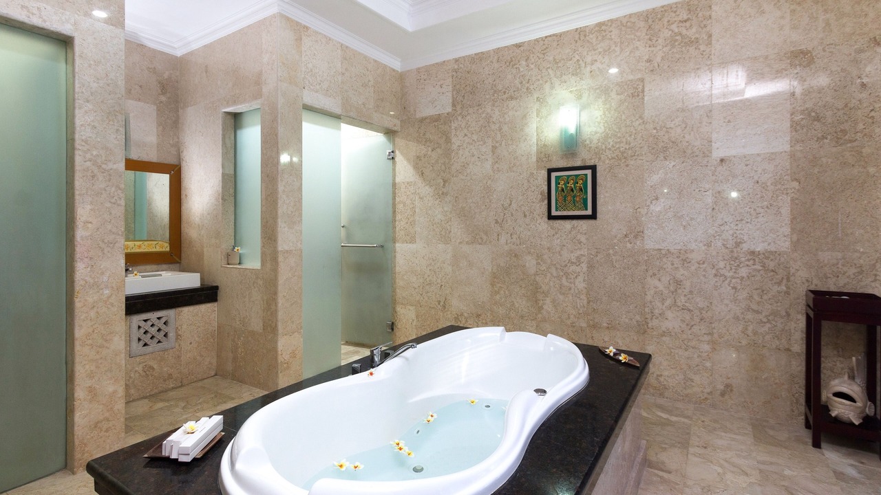Photo of Bathroom in By Pass Ngurah Rai Kuta
