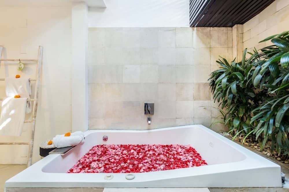 Photo of Bathroom in Nakula