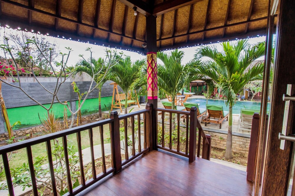 Photo of Patio Balcony in Mushroom Bay