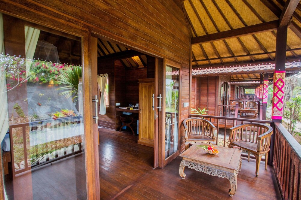 Photo of Patio Balcony in Mushroom Bay