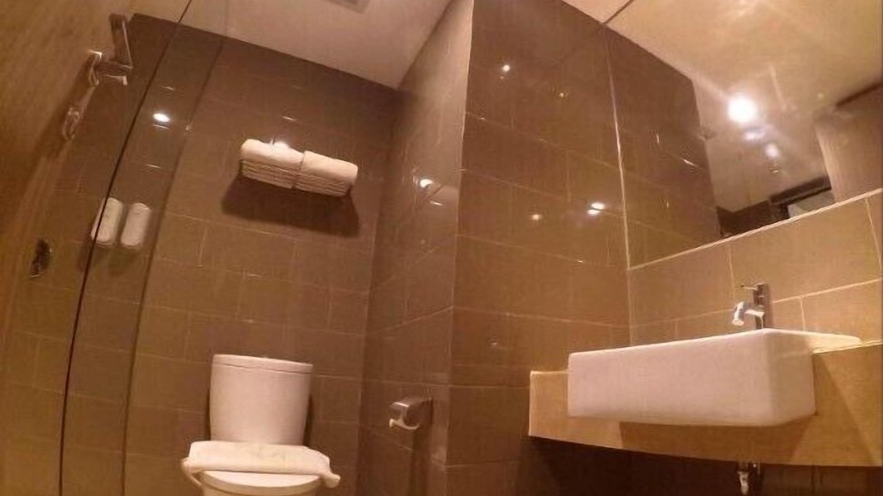 Photo of Bathroom in Makassar