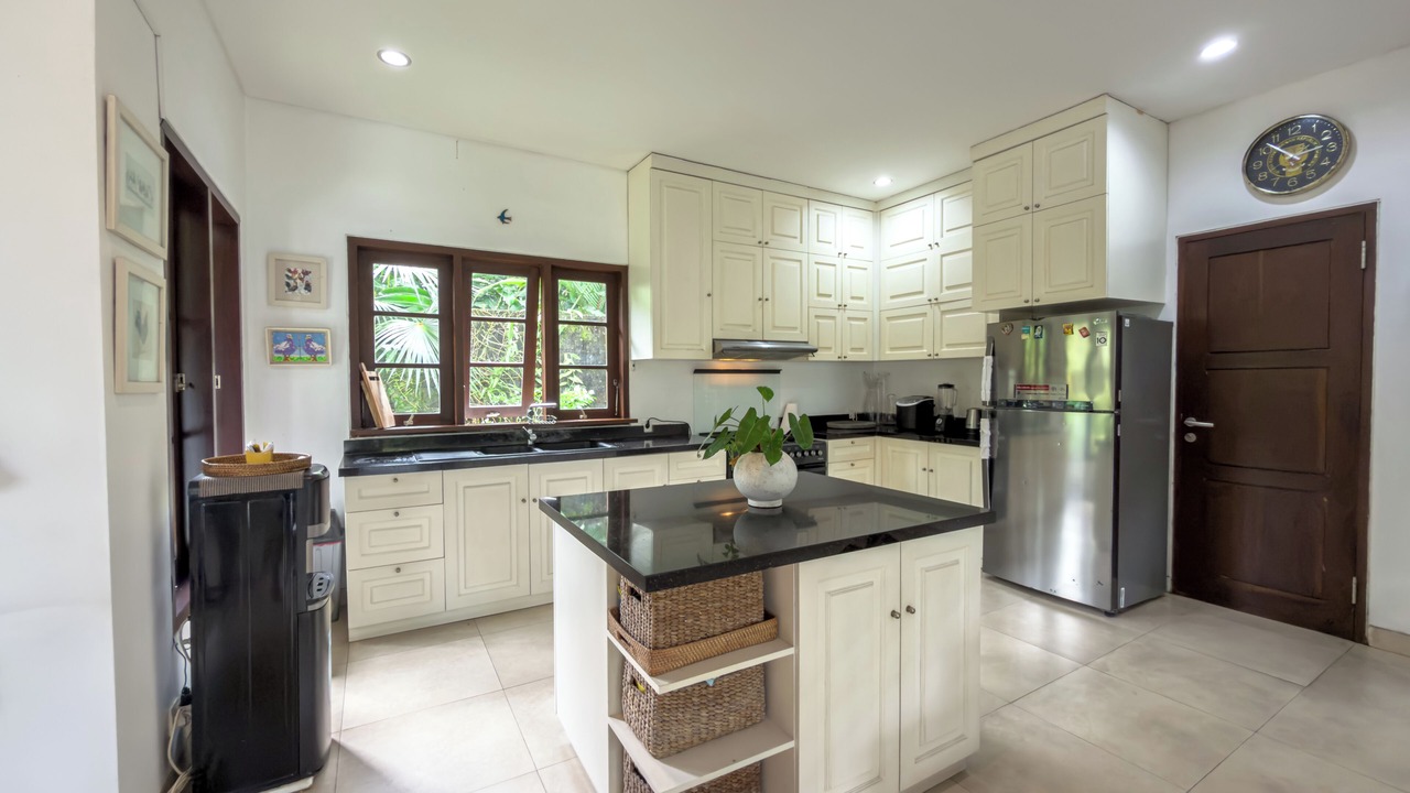 Photo of Kitchen in Pererenan