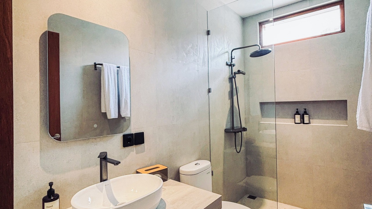 Photo of Bathroom in Singakerta