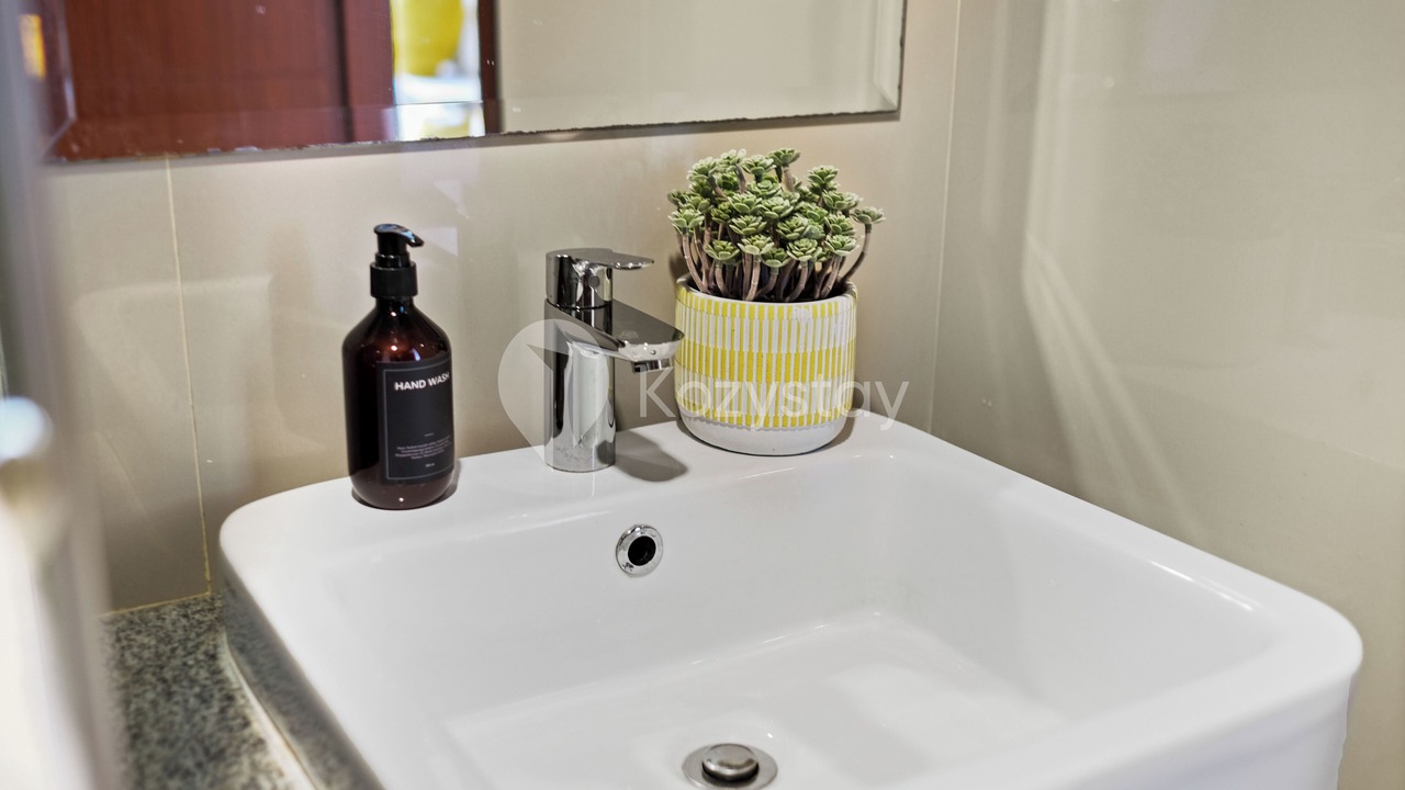 Photo of Bathroom in Chinatown
