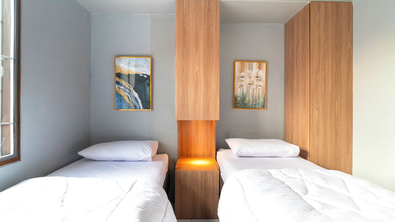 Photo of Bedroom in Sunset Road
