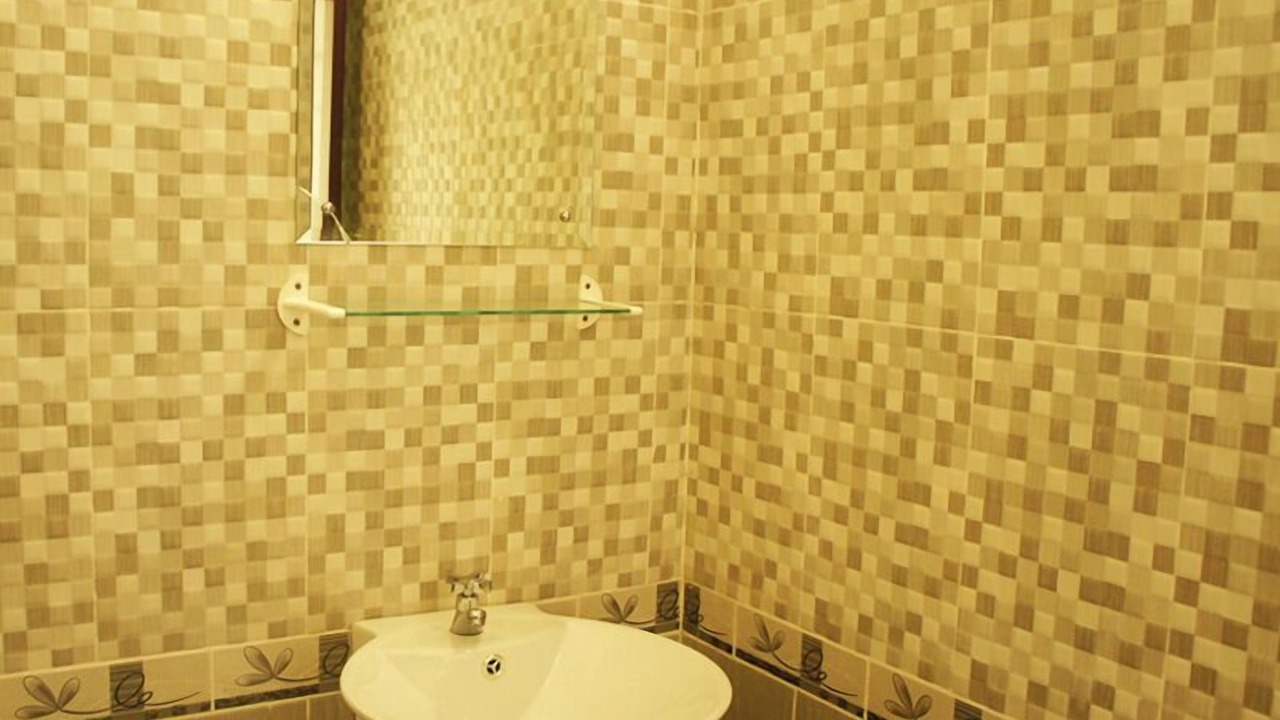 Photo of Bathroom in Kartika Plaza