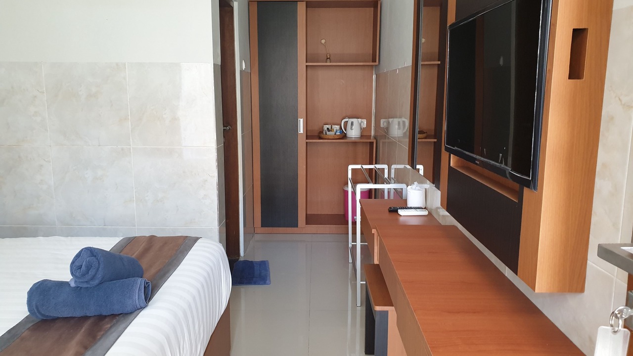 Photo of Bedroom in Kartika Plaza