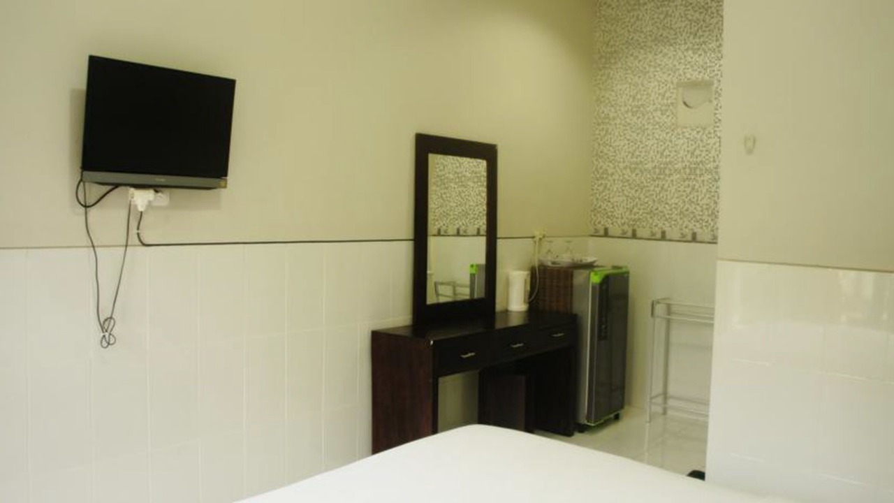 Photo of Bedroom in Kartika Plaza