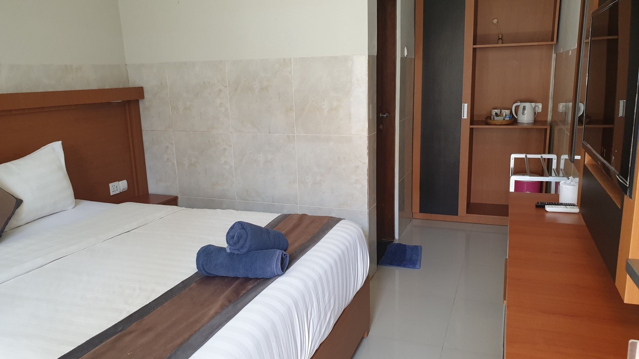 Photo of Bedroom in Kartika Plaza