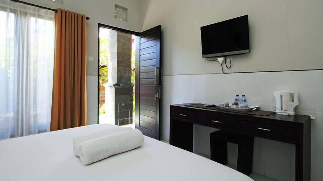 Photo of Bedroom in Kartika Plaza