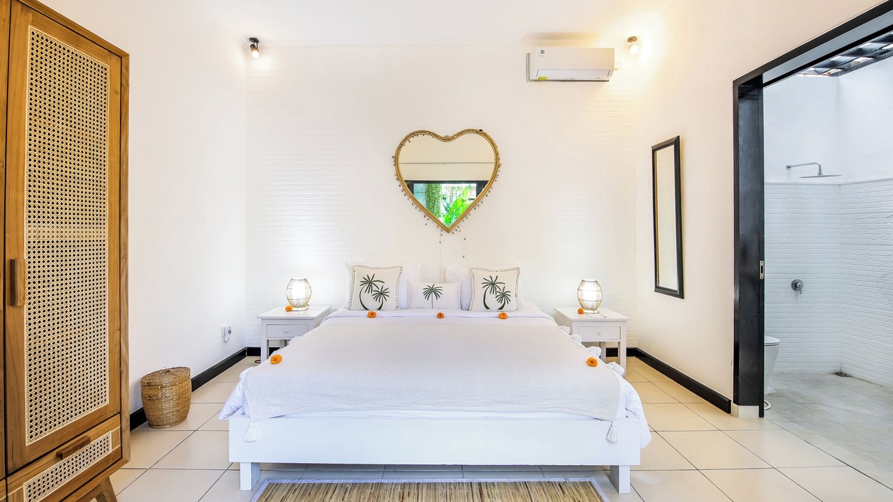 Photo of Bedroom in Drupadi