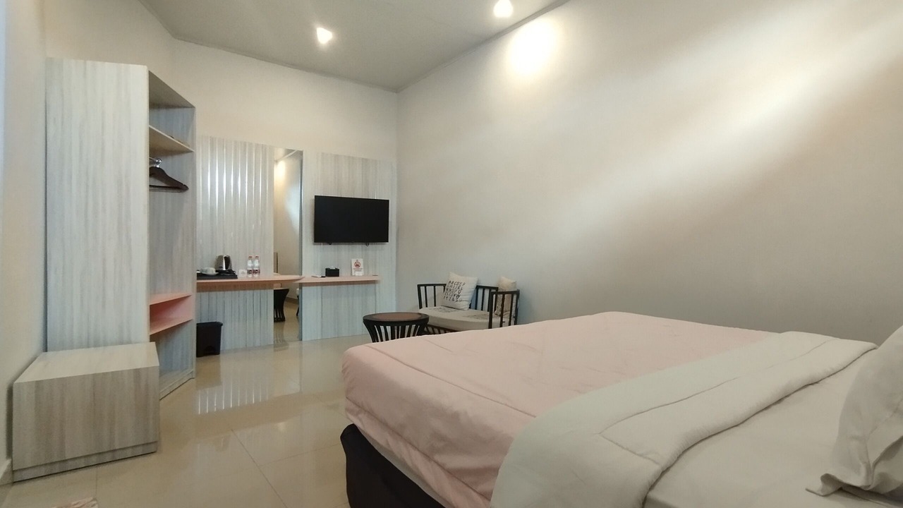 Photo of Bedroom in Muaratewe