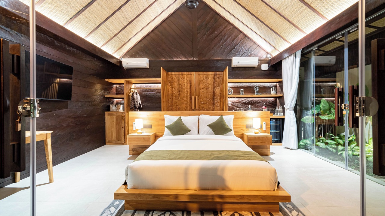 Photo of Bedroom in Kartika Plaza
