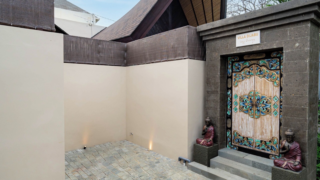 Photo of Outdoor in Kartika Plaza