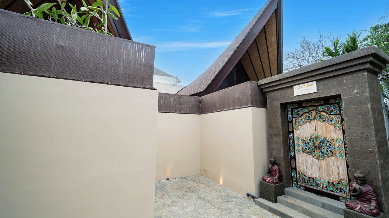Photo of Outdoor in Kartika Plaza