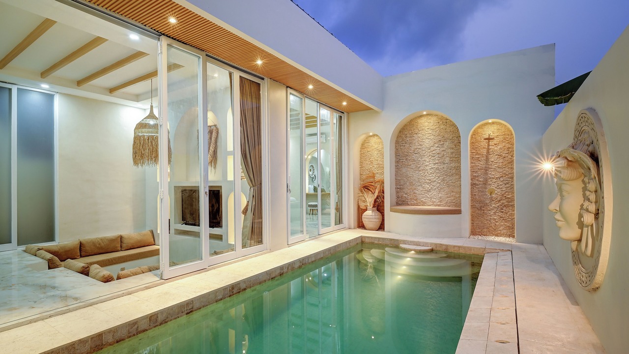 Photo of Patio Balcony in Sunset Road